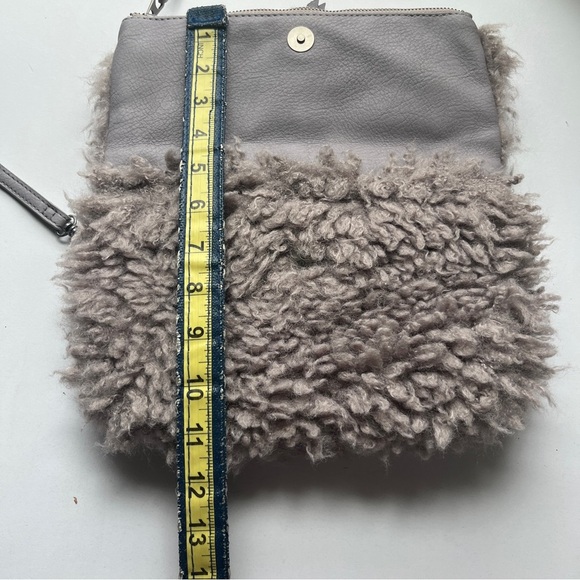 Elegant Taupe Grey Faux Fur Clutch Purse - Picture 6 of 9